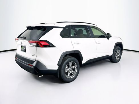 Used 2025 Toyota RAV4 LE image 9