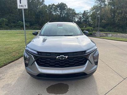 New 2026 Chevrolet Trax LT w/ Midnight Edition