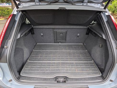 Used 2023 Volvo XC40 Recharge Ultimate w/ Protection Package Premier image 14