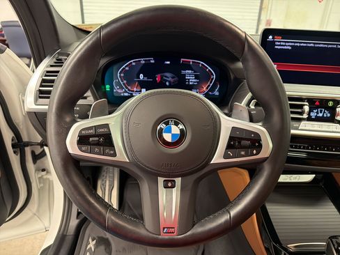 Certified 2023 BMW X4 xDrive30i w/ M Sport Package AWD/4WD image 16