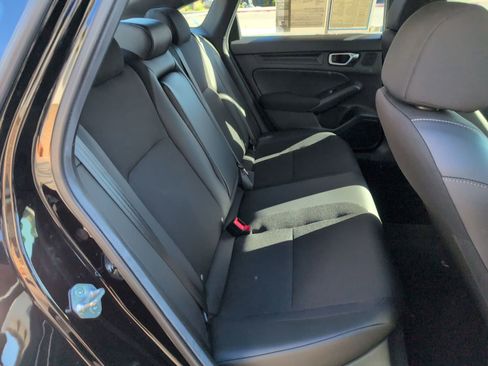 Used 2025 Honda Civic Sport image 19