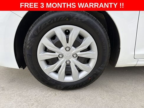 Used 2021 Hyundai Accent SE image 33