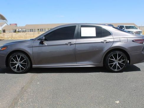 Used 2023 Toyota Camry SE w/ Audio Upgrade Package image 7