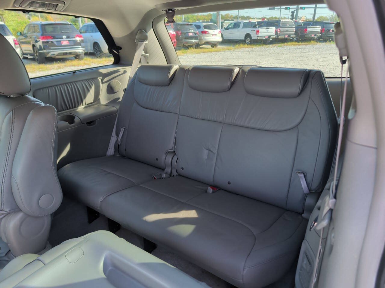 Used 2009 Toyota Sienna XLE FWD image 12