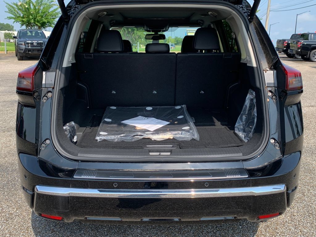 New 2026 Nissan Rogue Platinum w/ Platinum Premium Package AWD/4WD image 5