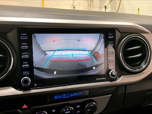 Used 2021 Toyota Tacoma SR5 w/ Technology Package image 15