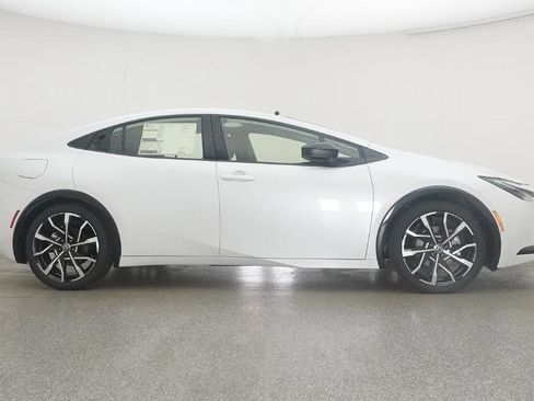 New 2026 Toyota Prius Plug-In Hybrid image 26
