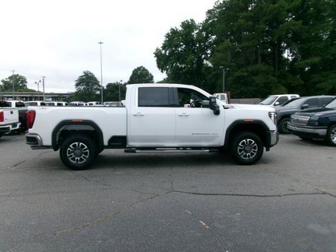 Used 2026 GMC Sierra 2500 SLE w/ SLE Value Package; AWD/4WD image 5