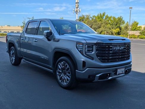 Used 2023 GMC Sierra 1500 Denali Ultimate AWD/4WD image 3