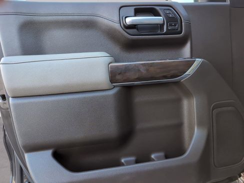 Used 2021 GMC Sierra 1500 SLT w/ SLT Premium Package image 15