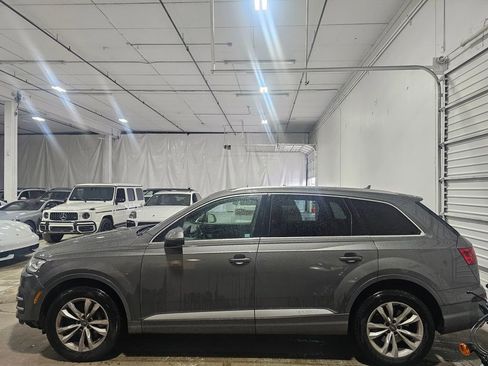 Used 2017 Audi Q7 3.0T Premium Plus w/ Premium Plus Package image 4