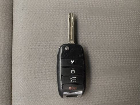 Used 2020 Kia Sportage LX FWD image 32