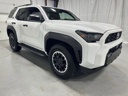Used 2025 Toyota 4Runner TRD Off-Road image 1