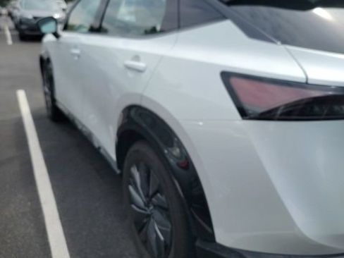 Used 2024 Nissan Ariya AWD image 9