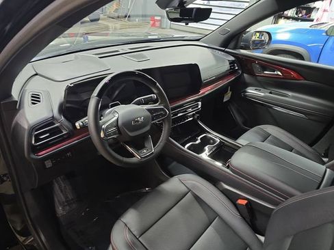 New 2026 Chevrolet Traverse Z71 w/ Enhanced Driving Package image 18