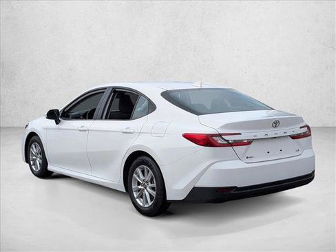 Used 2025 Toyota Camry LE FWD image 7
