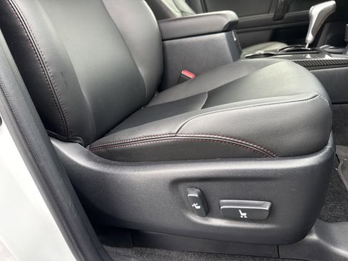 Used 2024 Toyota 4Runner TRD Off-Road Premium image 17