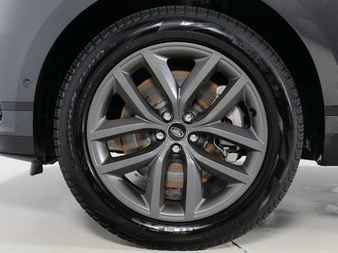 Certified 2026 Land Rover Range Rover Velar Dynamic SE AWD/4WD image 9