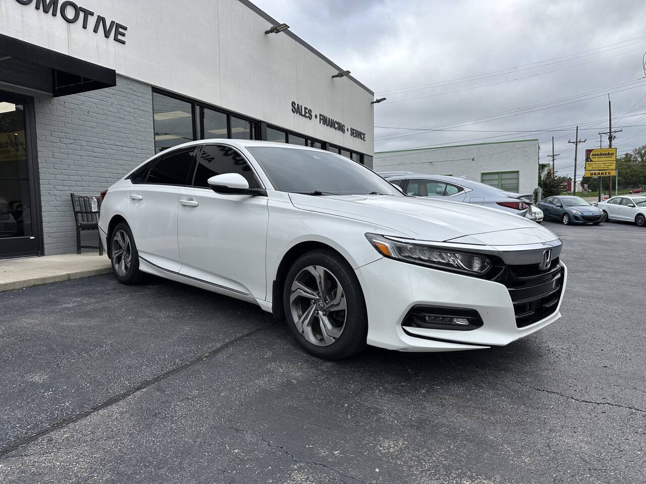 Used 2018 Honda Accord EX-L image 4