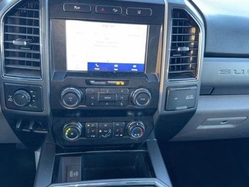 Used 2020 Ford F350 XLT w/ XLT Premium Package image 11