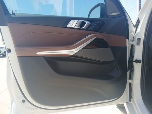 Used 2026 BMW X7 xDrive40i AWD/4WD image 22