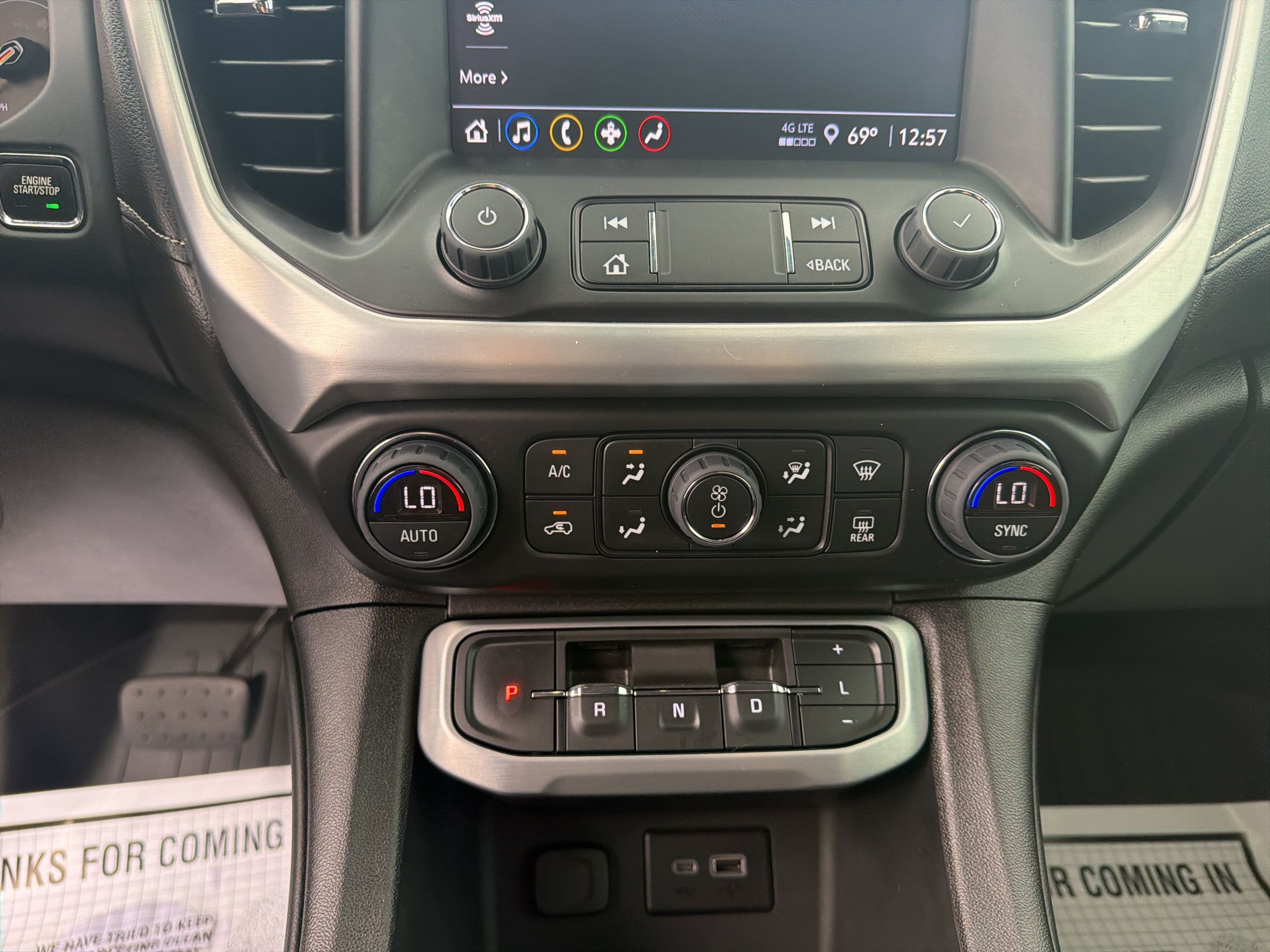 Used 2023 GMC Acadia SLE w/ Driver Convenience Package FWD image 13