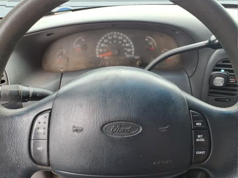 Used 2000 Ford F150 XL AWD/4WD image 8