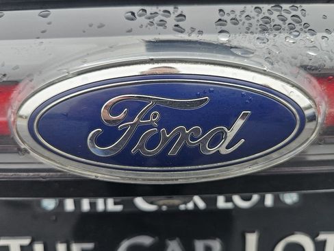 Used 2015 Ford Edge Titanium image 27