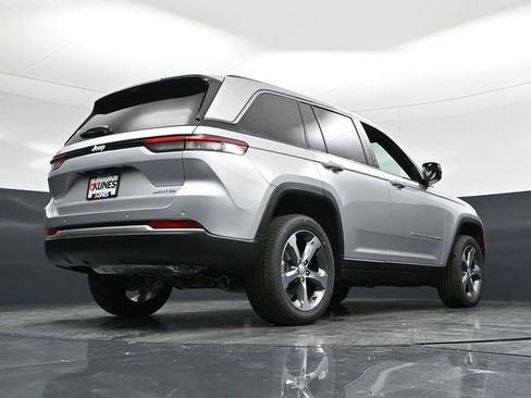 New 2026 Jeep Grand Cherokee Limited AWD/4WD image 60