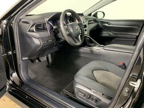 Used 2023 Toyota Camry LE w/ Convenience Package image 30