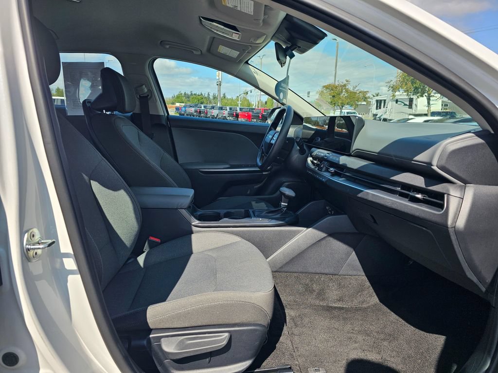 Used 2025 Kia K4 FWD image 10