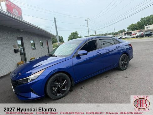 Used 2022 Hyundai Elantra SEL w/ Convenience Package FWD image 7