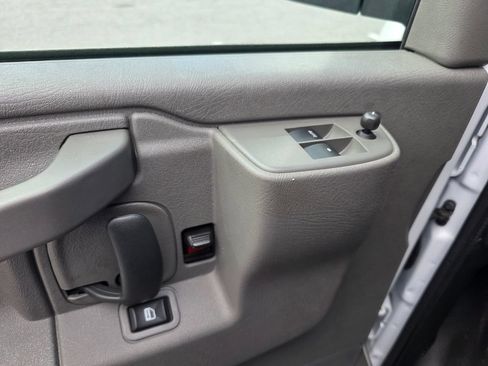 Certified 2025 Chevrolet Express 2500 w/ Driver Convenience Package RWD image 16