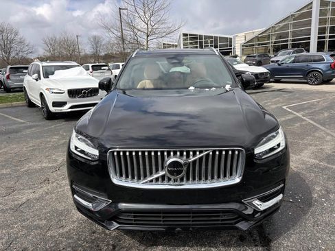 Used 2023 Volvo XC90 B6 Ultimate w/ Protection Package Premier image 2