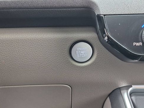 New 2026 Kia Carnival SX FWD image 17