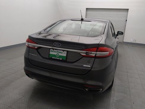 Used 2017 Ford Fusion SE w/ Fusion SE Technology Package image 7