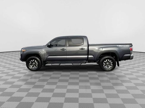 Used 2022 Toyota Tacoma TRD Off-Road w/ Black Out Package (TMS) image 5