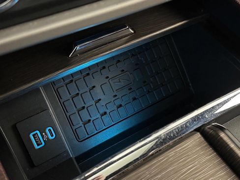 Used 2022 Ford Expedition Max Limited image 44