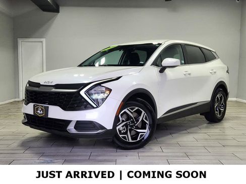 Used 2023 Kia Sportage EX image 1