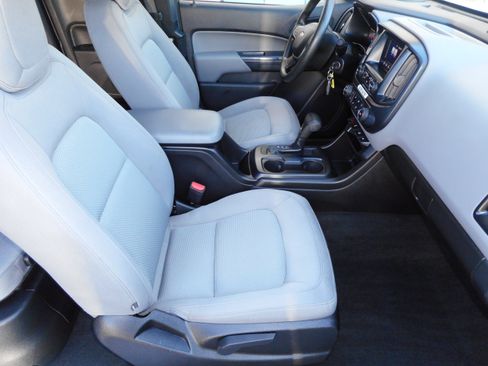 Used 2016 Chevrolet Colorado W/T w/ WT Convenience Package AWD/4WD image 29