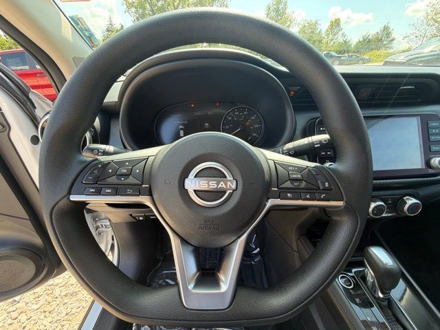 Used 2023 Nissan Kicks SV FWD image 25