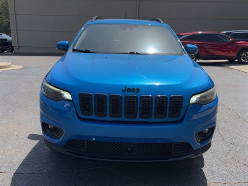 Used 2021 Jeep Cherokee Latitude Plus FWD image 2