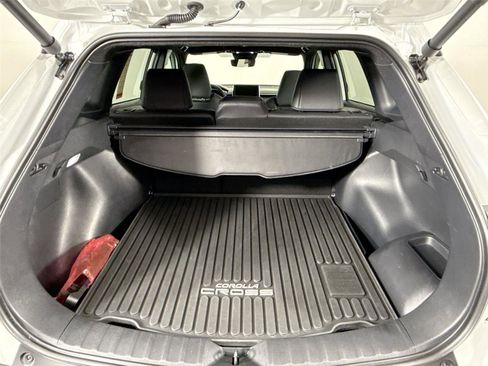 Certified 2024 Toyota Corolla Cross AWD Hybrid w/ Convenience Package image 40