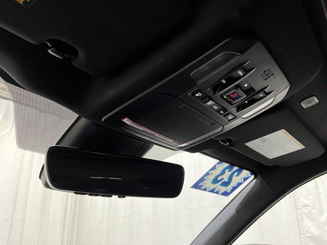 Used 2023 Toyota Highlander XSE AWD/4WD image 25