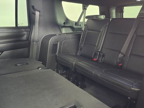 Used 2022 GMC Yukon XL SLT image 13