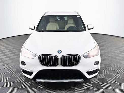 Used 2018 BMW X1 xDrive28i AWD/4WD image 2
