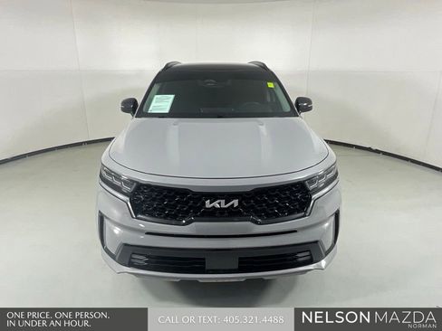 Used 2023 Kia Sorento SX AWD/4WD image 2