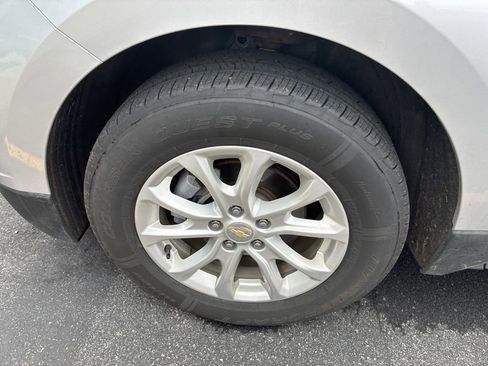 Used 2019 Chevrolet Equinox LS image 16