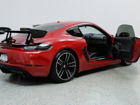 Used 2018 Porsche 718 Cayman GTS image 11