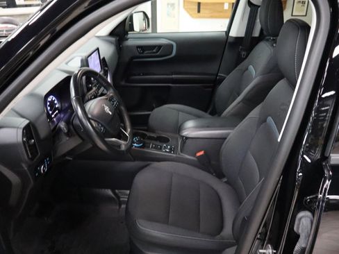 Used 2023 Ford Bronco Sport Badlands image 9